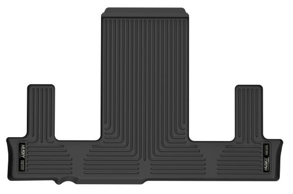 21-   Chevy Tahoe Floor Liners 2nd row Black