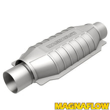 Cargar imagen en el visor de la galería, MagnaFlow Exhaust Products SS Cat Converter Oval Universal 2.50 In/Out