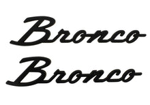 Cargar imagen en el visor de la galería, Insignias para guardabarros Ford Racing 2021+ Bronco Classic Script - Negro mate (par)