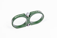 Cargar imagen en el visor de la galería, Radium Engineering 2-Piece Fuel Pump Clamp For Bosch 044 - Green W/ Logo