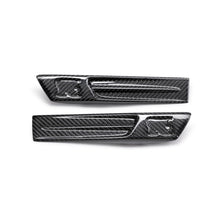 Cargar imagen en el visor de la galería, Seibon 09-10 Nissan GTR R35 Carbon Fiber Fender Duct Logos (Pair)