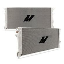 Cargar imagen en el visor de la galería, Mishimoto 2021+ Ford Bronco 2.3L/2.7L Performance Aluminum Radiator