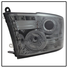 Cargar imagen en el visor de la galería, Faros delanteros de proyector Spyder Dodge Ram 1500 09-14 10-14 Halógeno - LED Halo LED - Smke PRO-YD-DR09-HL-SM