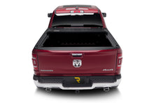 Cargar imagen en el visor de la galería, UnderCover 19-23 Ram 1500 5.7ft Armor Flex Bed Cover - Matte Black