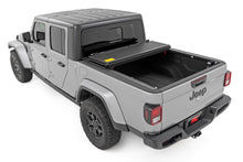 Load image into Gallery viewer, Hard Low Profile Bed Cover | 5&#39; Bed | Jeep Gladiator JT 4WD (2020-2023)