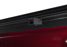 Cargar imagen en el visor de la galería, Retrax 19-22 Ram 1500 (6.4ft. Bed) Retrax IX