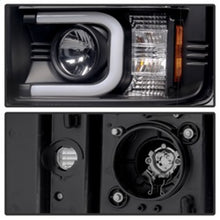 Cargar imagen en el visor de la galería, Spyder Chevy Silverado 2014-16 2500 HD Projector Headlights Light Bar DRL Blk PRO-YD-CSHD14-LBDRL-BK