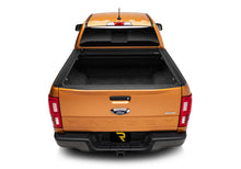 Cargar imagen en el visor de la galería, Retrax 2024 Ford Ranger 5ft Bed RetraxONE MX Bed Cover