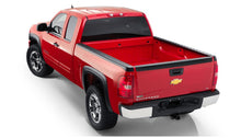 Cargar imagen en el visor de la galería, Tapas para rieles de caja de 69,3 pulgadas de Bushwacker para Chevy Silverado 1500 Fleetside 07-13, color negro