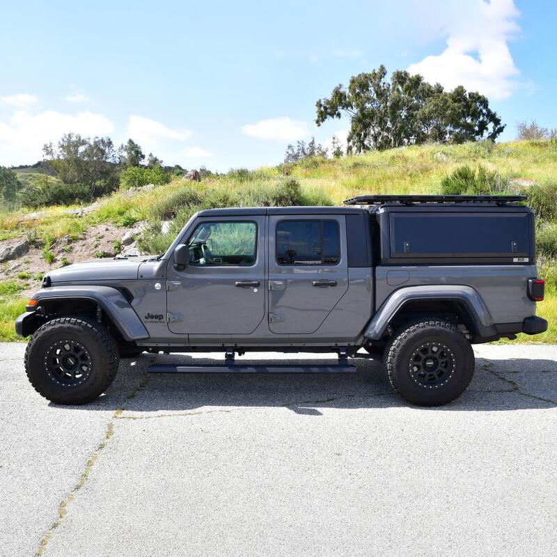 Westin Pro-e Running Boards - Textured Black — Fits 2020-2024 Jeep Gladiator