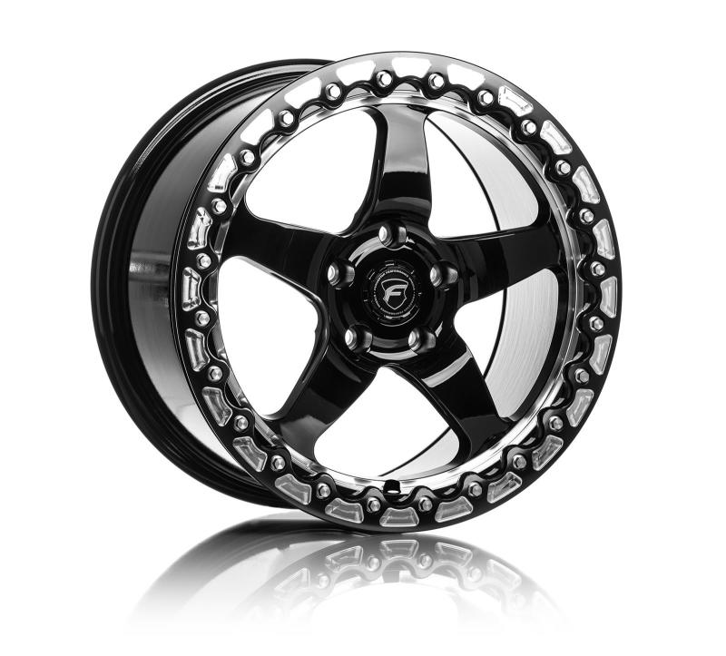 Rueda Forgestar D5 Beadlock 17x10 / 5x120 BP / ET45 / 7.3in BS negra brillante