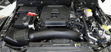 Cargar imagen en el visor de la galería, K&amp;N 19-20 Jeep Wrangler JL 2.0L L4 F/I Turbo Performance Intake Kit