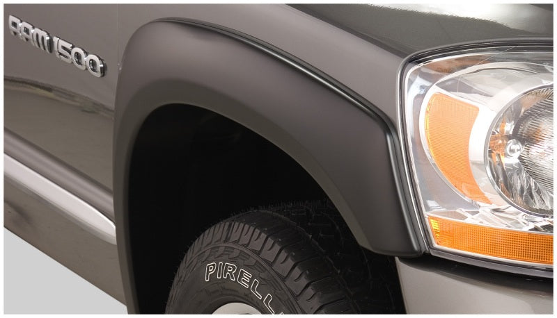 Guardabarros estilo OE de Bushwacker para Dodge Ram 1500 Fleetside 02-05, 4 piezas, 75,9/76,3/97,9 pulgadas, caja, color negro