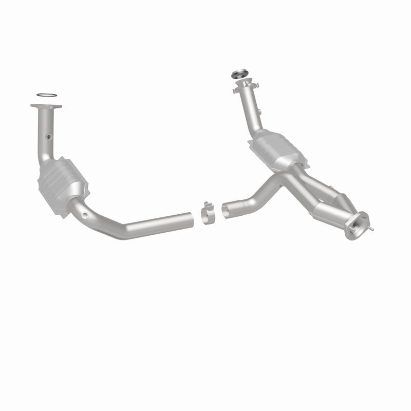 MagnaFlow Conv DF 02-06 Cadillac Escalade / 02-06 Chevy Avalanche 5.3L Dual Conv Y-Pipe Assembly 2WD