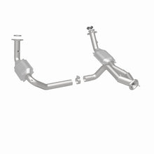 Cargar imagen en el visor de la galería, MagnaFlow Conv DF 02-06 Cadillac Escalade / 02-06 Chevy Avalanche 5.3L Dual Conv Y-Pipe Assembly 2WD