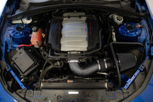 Cargar imagen en el visor de la galería, K&amp;N 16-23 Chevrolet Camaro SS 6.2L V8 F/I Dryflow Performance Air Intake System