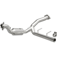 Cargar imagen en el visor de la galería, MagnaFlow 15-17 Ford F-150 XL V6 3.5L OEM Grade Direct Fit Catalytic Converter