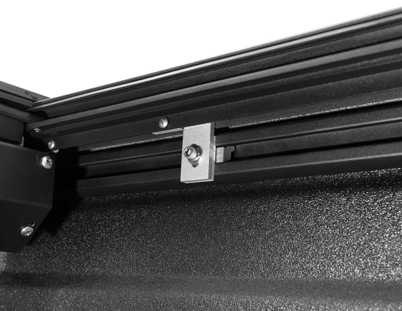 Cubierta retráctil Roll-N-Lock para caja de 5 pies de Jeep Gladiator 2020 Serie M