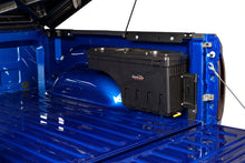 Cargar imagen en el visor de la galería, UnderCover 99-16 Ford F-250/F-350 Passengers Side Swing Case - Black Smooth