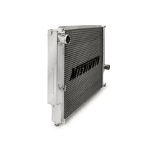 Cargar imagen en el visor de la galería, Mishimoto 92-99 BMW E36 Manual Aluminum Radiator