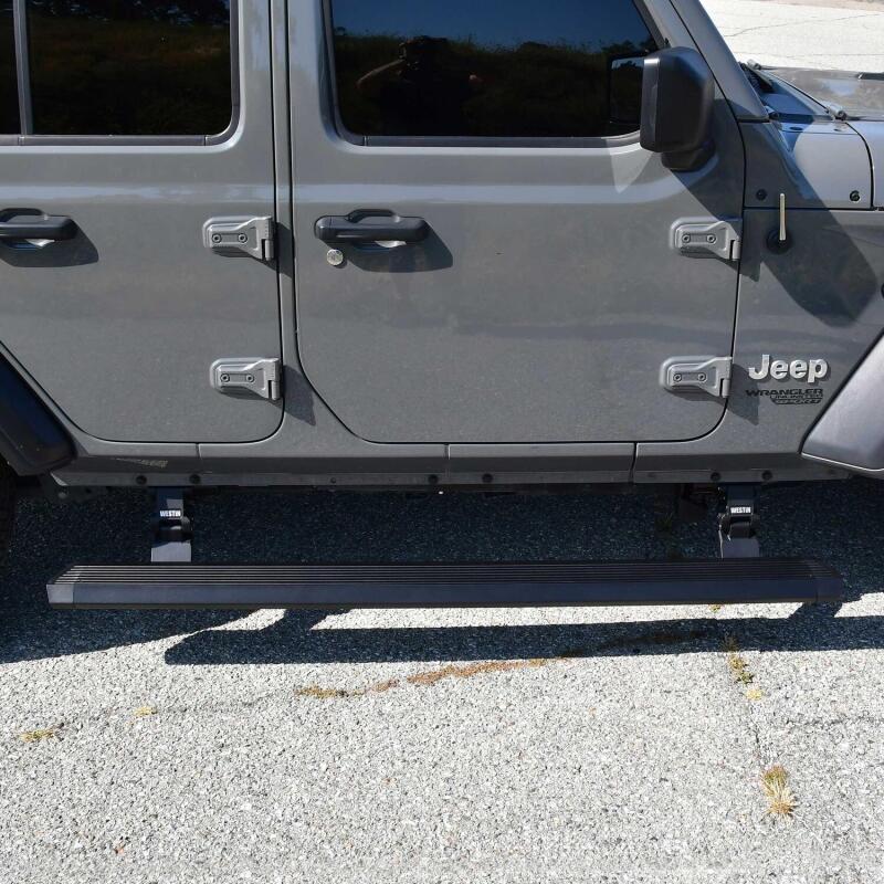 Westin Pro-e Running Boards - Textured Black — Fits 2018-2024 Jeep Wrangler JL Unlimited 4-Door