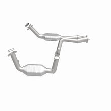 Cargar imagen en el visor de la galería, MagnaFlow Conv DF 02-06 Cadillac Escalade / 02-06 Chevy Avalanche 5.3L Dual Conv Y-Pipe Assembly 2WD