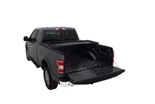 Cargar imagen en el visor de la galería, Cubierta de lona plegable triple Genesis para Dodge Ram 1500 (caja de 5,5 pies) Lund 02-17, color negro