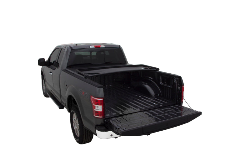 Lund 02-17 Dodge Ram 1500 (caja de 8 pies, no incluye cajas con Rambox) Cubierta de lona plegable triple Genesis, color negro