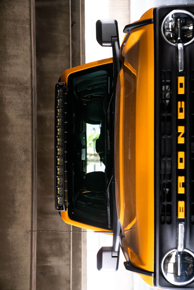 Soporte de luz curvo DV8 21+ Ford Bronco para luces de 12 3 in