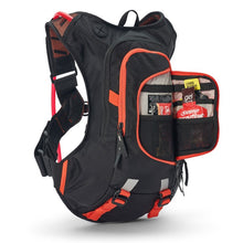 Cargar imagen en el visor de la galería, USWE Moto Hydro Hydration Pack 8L - Black/Factory Orange