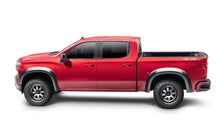 Cargar imagen en el visor de la galería, Bushwacker 16-18 Toyota Tacoma Pocket Style Flares 4pc 60.5/73.7in Bed - Black