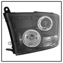 Cargar imagen en el visor de la galería, Faros delanteros de proyector Spyder Dodge Ram 1500 09-14 10-14 Halógeno - LED Halo LED - Negro PRO-YD-DR09-HL-BK