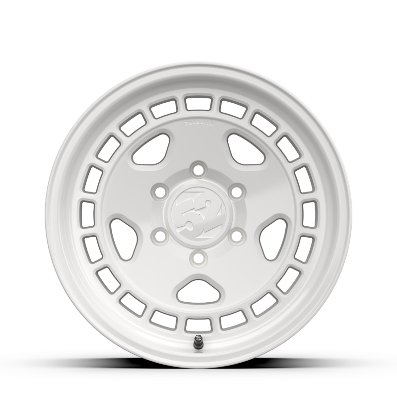 fifteen52 Turbomac HD Classic 17x8.5 / 5x127 BP / 0 ET / 71.5 CB / 4.75 BS / Classic White Wheel