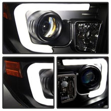 Cargar imagen en el visor de la galería, Spyder Toyota Tundra 2014-2016 Projector Headlights Light Bar DRL Black PRO-YD-TTU14-DRL-BK