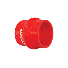 Cargar imagen en el visor de la galería, Mishimoto 2.5in Red Hump Hose Coupler