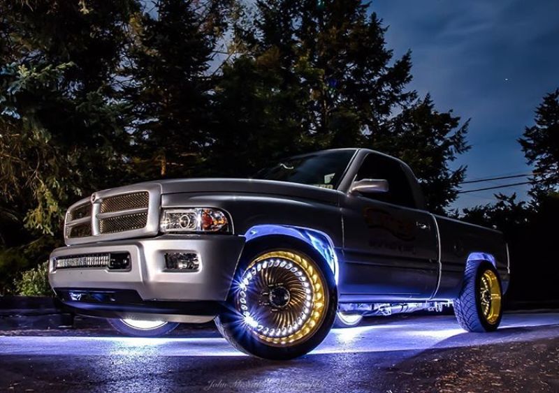 Anillos de rueda iluminados con LED de Oracle - ColorSHIFT - 15 in. - ColorSHIFT Sin control remoto VER GARANTÍA