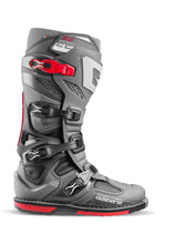 Cargar imagen en el visor de la galería, Gaerne SG22 Boot Anthracite/ Black/Red Size - 12