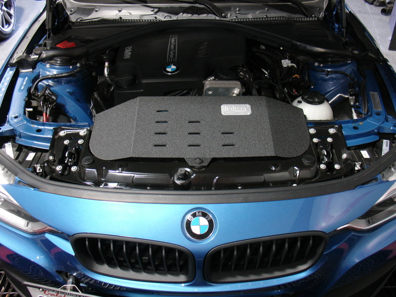 Injen 12-16 BMW 328i F30 N20/N26 2.0L (t) 4cyl Admisión Ram corta pulida con tecnología MR y caja de aire con toma de aire