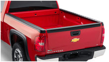 Cargar imagen en el visor de la galería, Tapas para rieles de caja de 69,3 pulgadas de Bushwacker para Chevy Silverado 1500 Fleetside 07-13, color negro