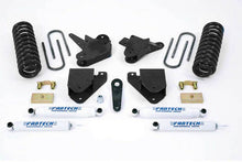 Cargar imagen en el visor de la galería, Fabtech 01-04 Ford F250/350 2WD 6in Basic Sys w/Perf Shks