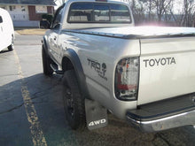 Cargar imagen en el visor de la galería, Spyder Toyota Tacoma 01-04 LED Tail Lights Smoke ALT-YD-TT01-LED-SM