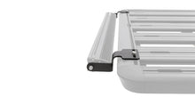 Cargar imagen en el visor de la galería, Soporte de luz LED para plataforma/trabajo Pioneer de Rhino-Rack