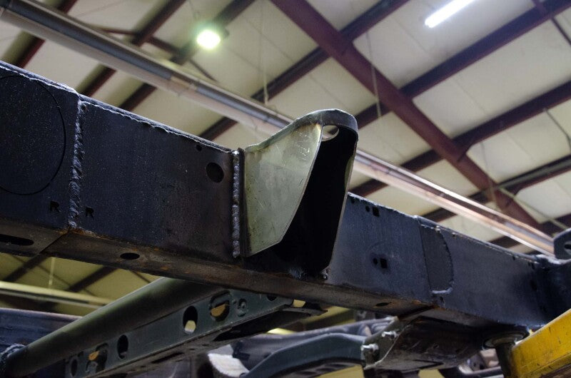 Rust Buster 11-18 Chevy Silverado 2500HD/3500HD Center Cab Mount - Right