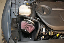 Cargar imagen en el visor de la galería, K&amp;N 15-16 Chrysler 200 3.6L V6 Performance Intake Kit