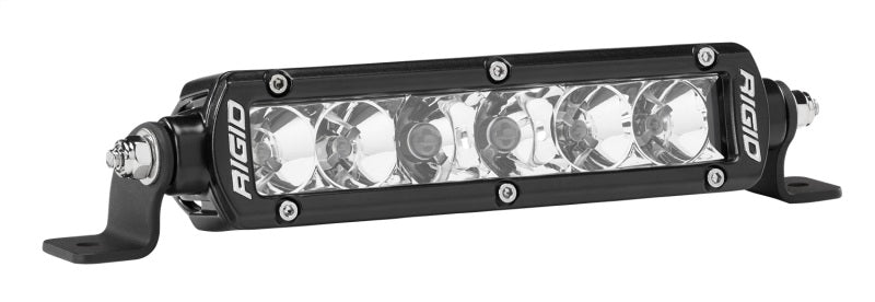 Barra de luz LED PRO de 6 pulgadas de la serie SR de Rigid Industries: combinación de foco/reflector
