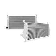 Cargar imagen en el visor de la galería, Mishimoto 01-05 Chevrolet 6.6L Duramax Intercooler (Silver)