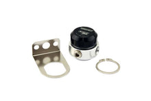 Cargar imagen en el visor de la galería, Turbosmart T40 Oil Pressure Regulator - Black