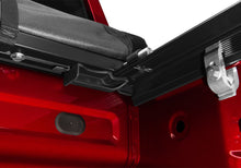 Cargar imagen en el visor de la galería, Truxedo 15-20 GMC Canyon &amp; Chevrolet Colorado 5ft Lo Pro Bed Cover