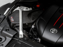 Cargar imagen en el visor de la galería, AWE Tuning 2020+ Toyota GR Supra S-FLO Carbon Intake