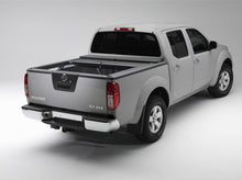 Load image into Gallery viewer, Roll-N-Lock 16-18 Toyota Tacoma Crew Cab SB 60-1/2in M-Series Retractable Tonneau Cover